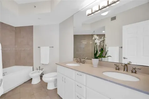 6365 Collins Avenue Miami Beach FL 33141