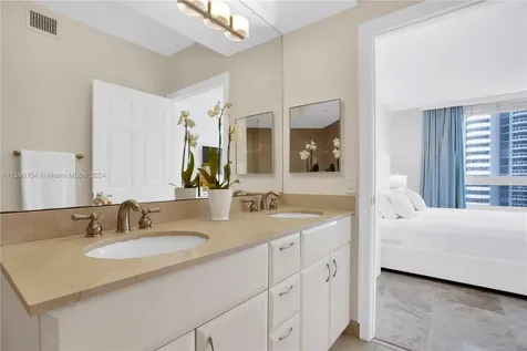 6365 Collins Avenue Miami Beach FL 33141