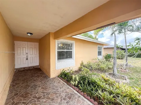 8201 NW 74th Avenue Tamarac FL 33321