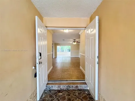 8201 NW 74th Avenue Tamarac FL 33321