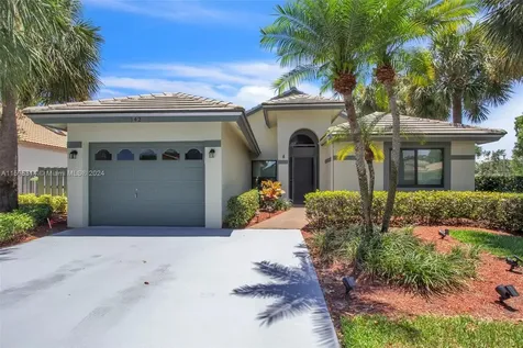 142 Orange Drive Boynton Beach FL 33436