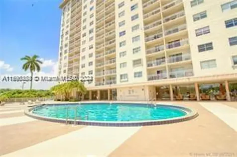 400 Kings Point Drive Sunny Isles Beach FL 33160