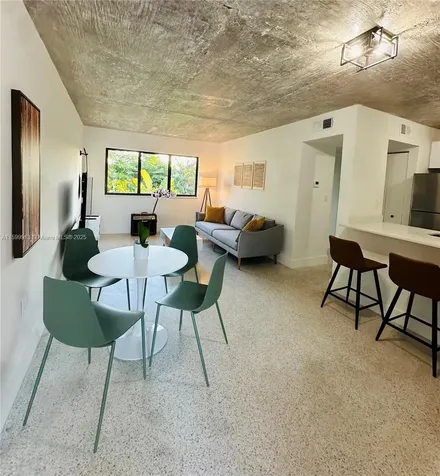 190 NW 69th Street Miami FL 33150