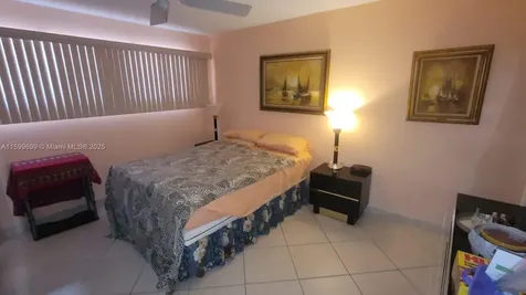 Pembroke Pines FL 33025