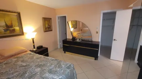 Pembroke Pines FL 33025