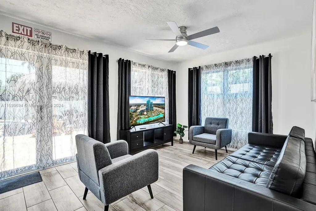 1206 Lincoln Street Hollywood FL 33019