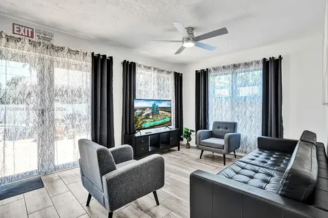 1206 Lincoln Street Hollywood FL 33019