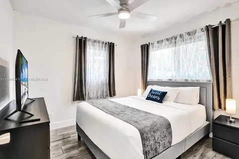 1206 Lincoln Street Hollywood FL 33019