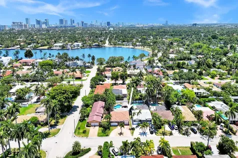 1206 Lincoln Street Hollywood FL 33019