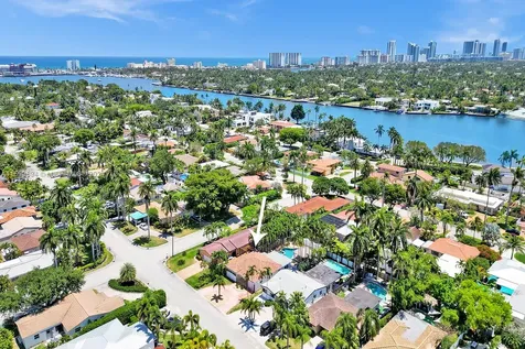 1206 Lincoln Street Hollywood FL 33019