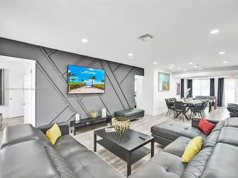 1206 Lincoln Street Hollywood FL 33019