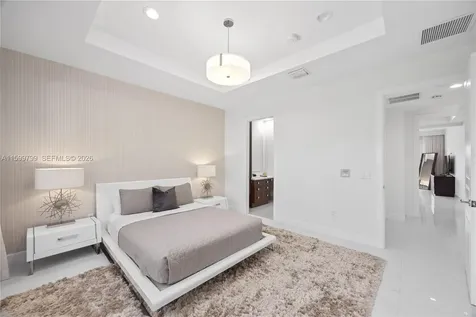 Hallandale Beach FL 33009