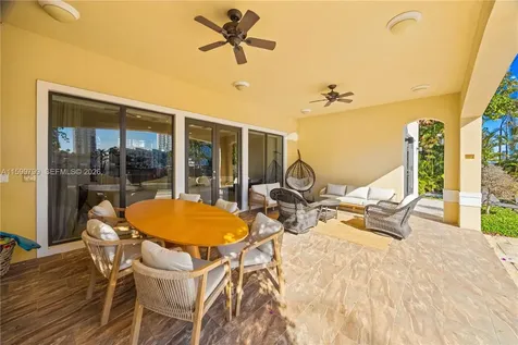 Hallandale Beach FL 33009