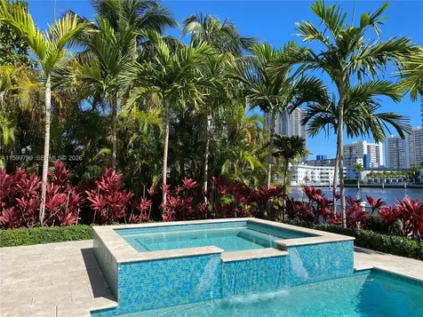 Hallandale Beach FL 33009