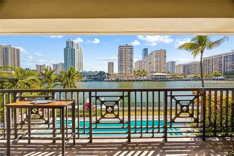 Hallandale Beach FL 33009