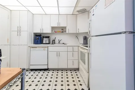 500 Bayview Drive Sunny Isles Beach FL 33160