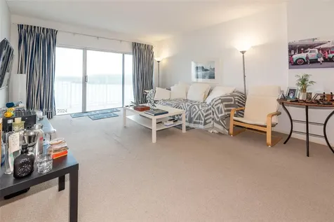 500 Bayview Drive Sunny Isles Beach FL 33160