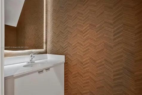 1801 NE 13th Street Fort Lauderdale FL 33304