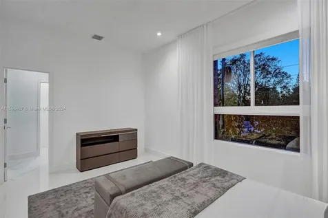 1801 NE 13th Street Fort Lauderdale FL 33304