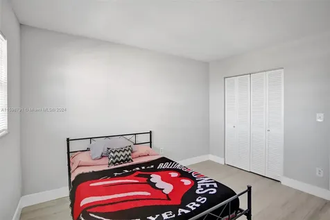1770 NE 191st Street Miami FL 33179