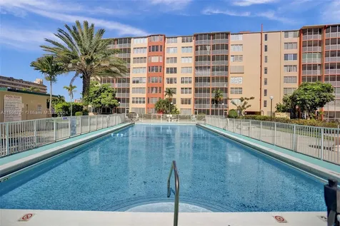 1770 NE 191st Street Miami FL 33179