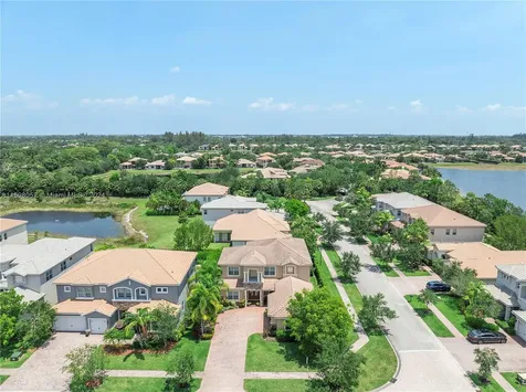 8947 Cypress Grove Lane Royal Palm Beach FL 33411