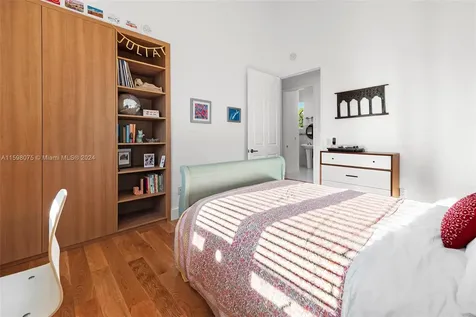 3779 Loquat Avenue Miami FL 33133