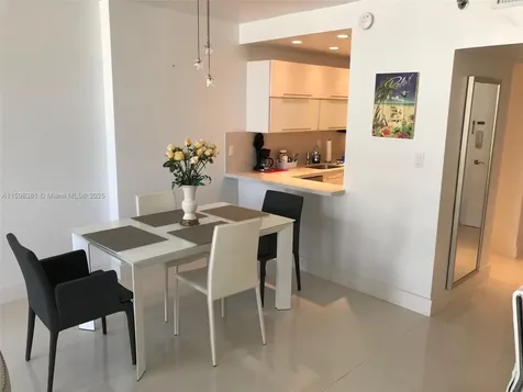 100 Lincoln Road Miami Beach FL 33139