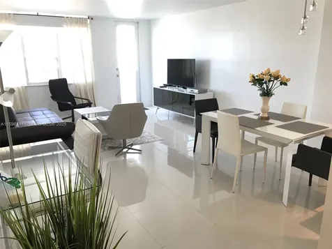 100 Lincoln Road Miami Beach FL 33139