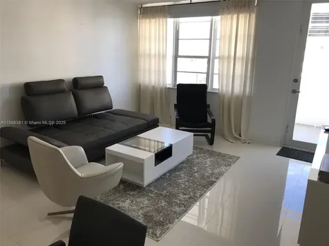 100 Lincoln Road Miami Beach FL 33139