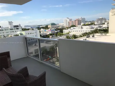 100 Lincoln Road Miami Beach FL 33139