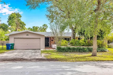 13795 SW 82nd Avenue Palmetto Bay FL 33158