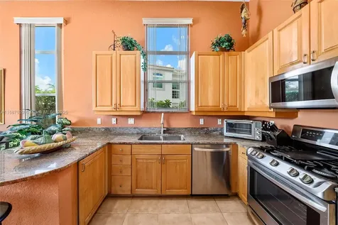 6071 NW 43rd Terrace Boca Raton FL 33496