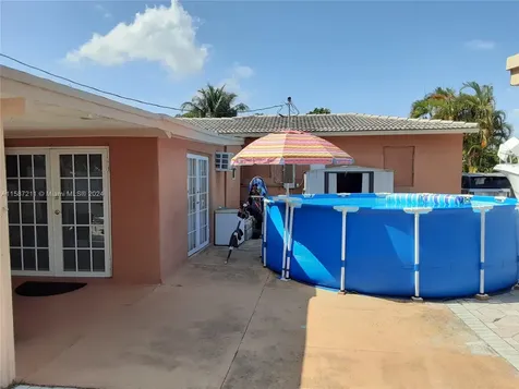 4074 NW 4th Street Miami FL 33126