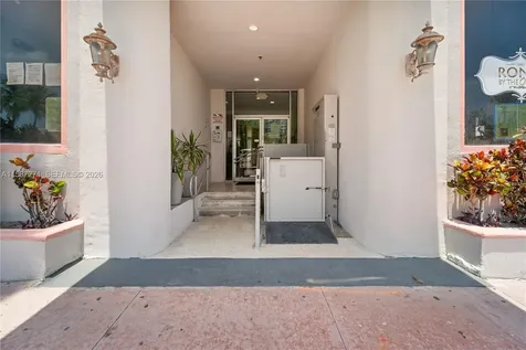 7300 Ocean Terrace Miami Beach FL 33141