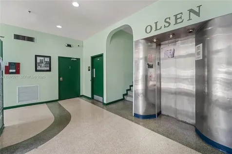 7300 Ocean Terrace Miami Beach FL 33141