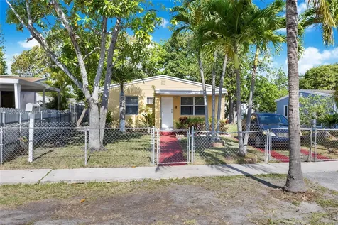 15720 NE 15th Place North Miami Beach FL 33162