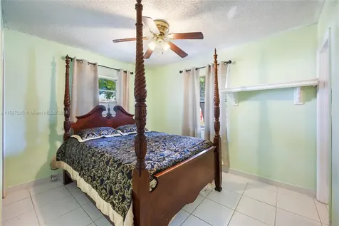 15720 NE 15th Place North Miami Beach FL 33162