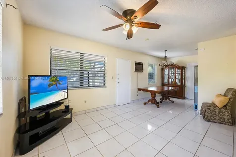 15720 NE 15th Place North Miami Beach FL 33162