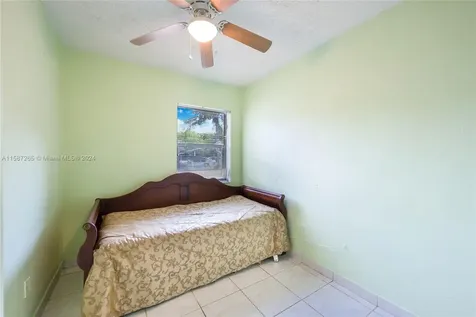 15720 NE 15th Place North Miami Beach FL 33162