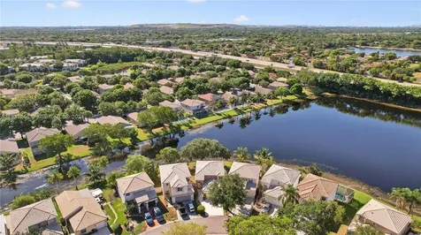 5208 Eagle Cay Way Coconut Creek FL 33073