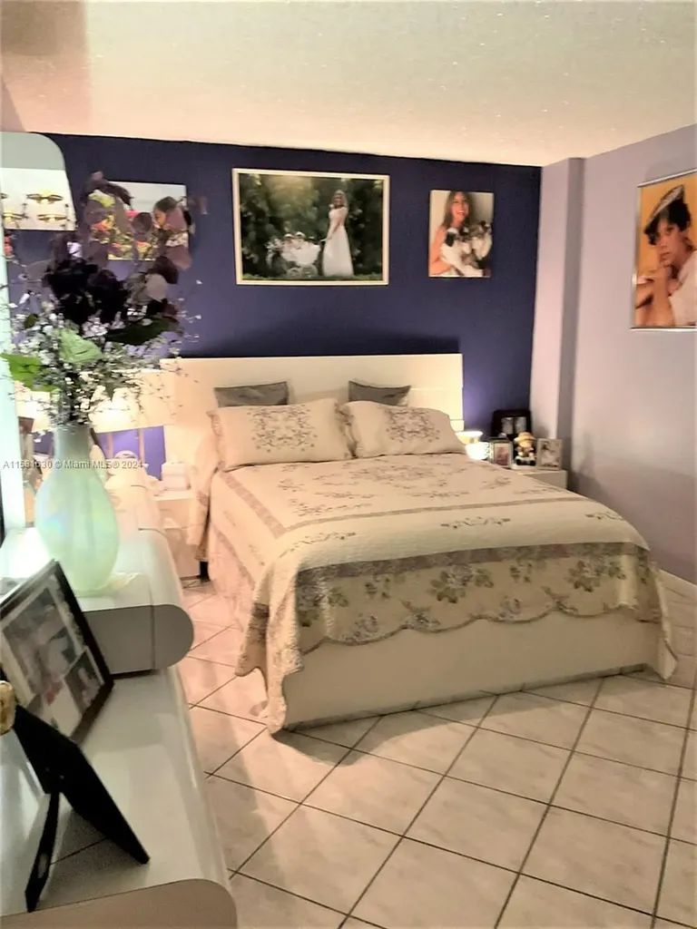 4675 W 18th Court Hialeah FL 33012