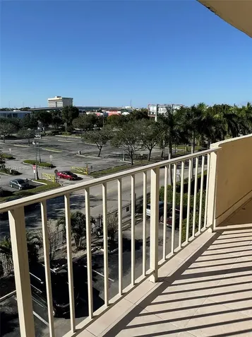 4675 W 18th Court Hialeah FL 33012