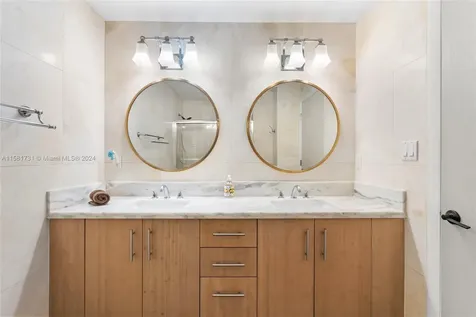 10275 Collins Avenue Bal Harbour FL 33154