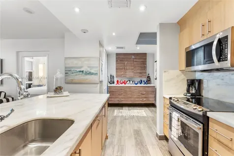 10275 Collins Avenue Bal Harbour FL 33154