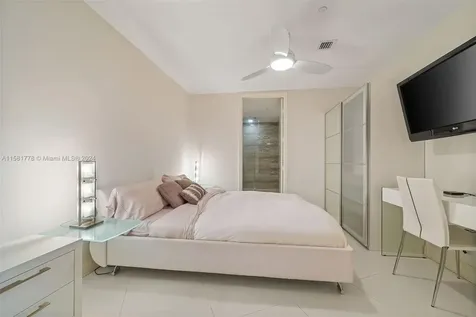Sunny Isles Beach FL 33160