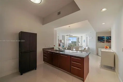 Sunny Isles Beach FL 33160