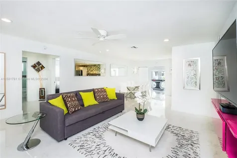 210 SE 4th Street Dania Beach FL 33004