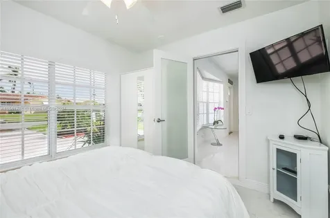 210 SE 4th Street Dania Beach FL 33004