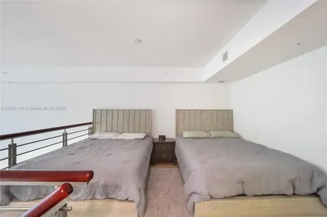41 SE 5th Street Miami FL 33131